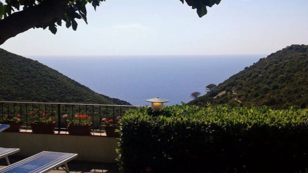 Photo of Patio Balcony in Patresi