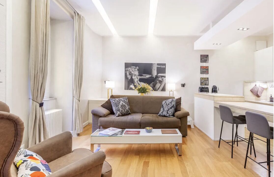 Photo of Livingroom in Roman Ghetto