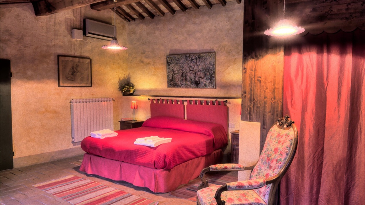 Photo of Bedroom in Arezzo