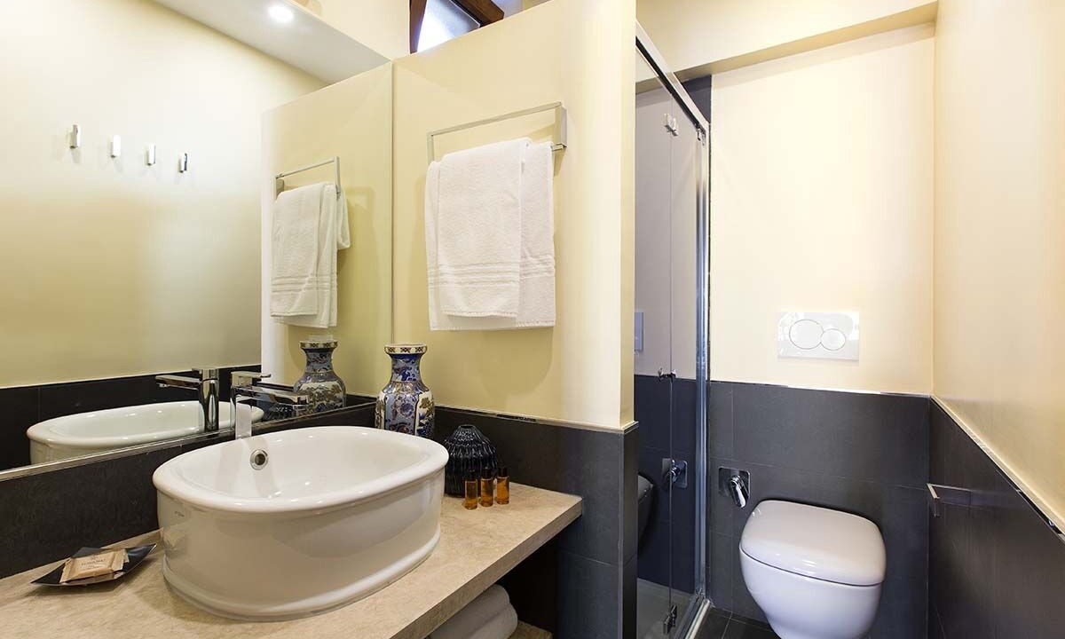 Photo of Bathroom in Roman Ghetto