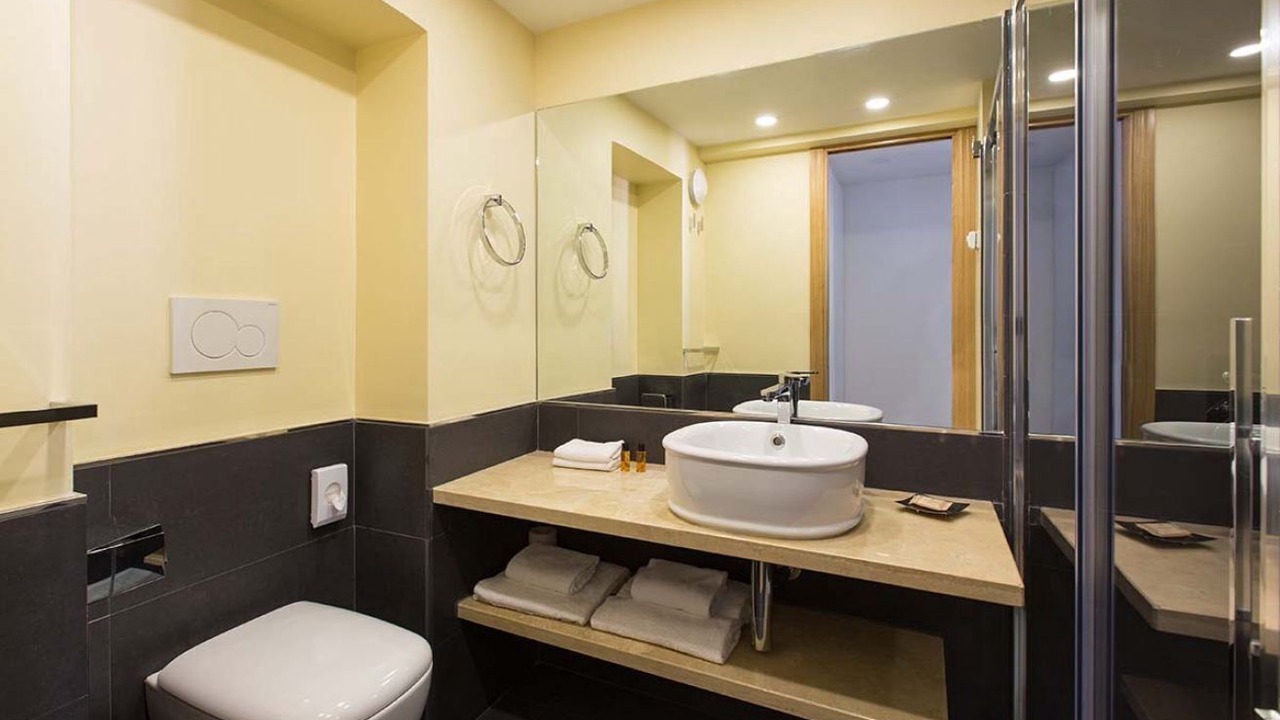 Photo of Bathroom in Rome City Centre