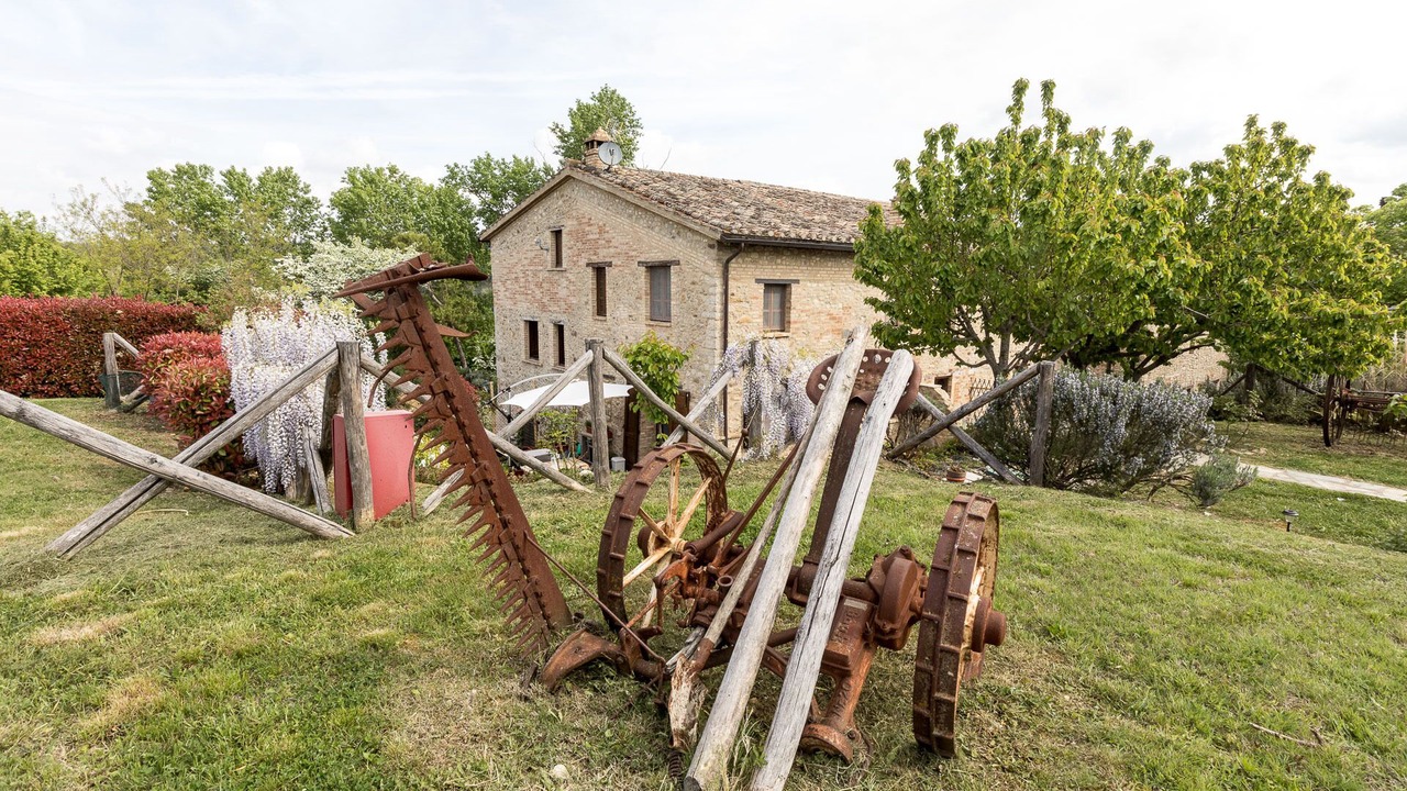 Photo of Outdoor in Montone