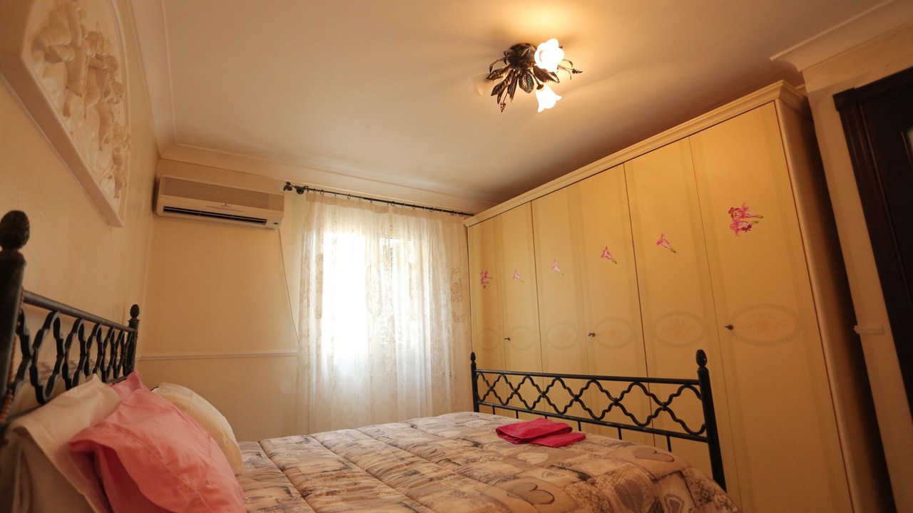 Photo of Bedroom in Historical Center
