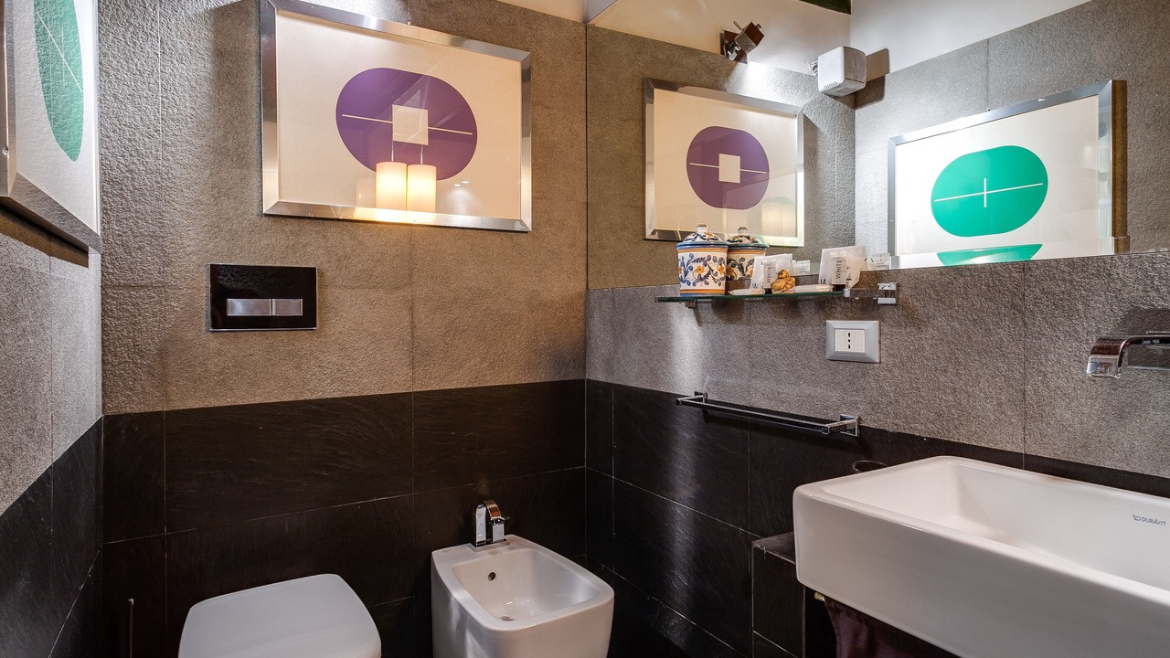 Photo of Bathroom in Rione V Ponte