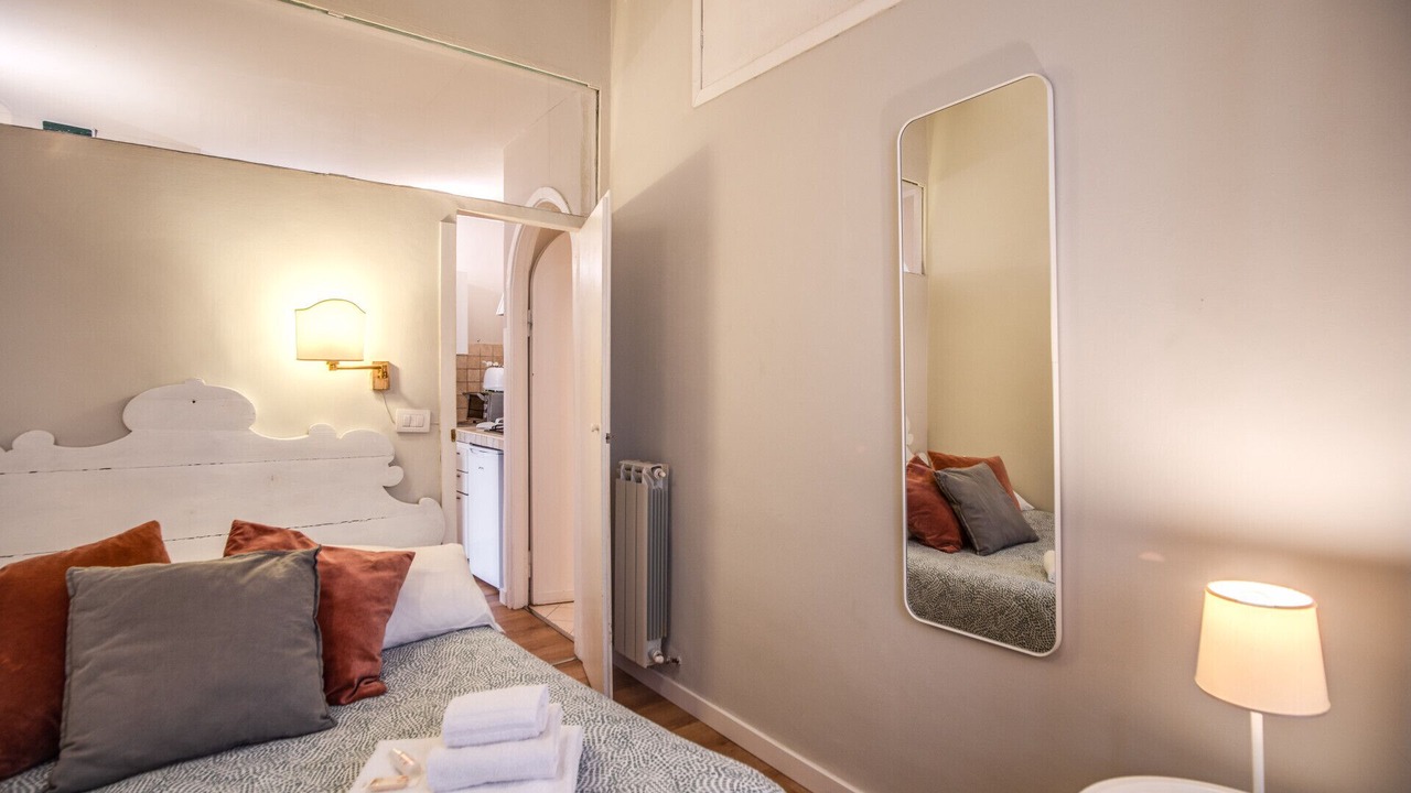 Photo of Bedroom in Rione VI Parione