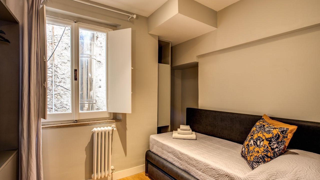 Photo of Bedroom in Rione VI Parione