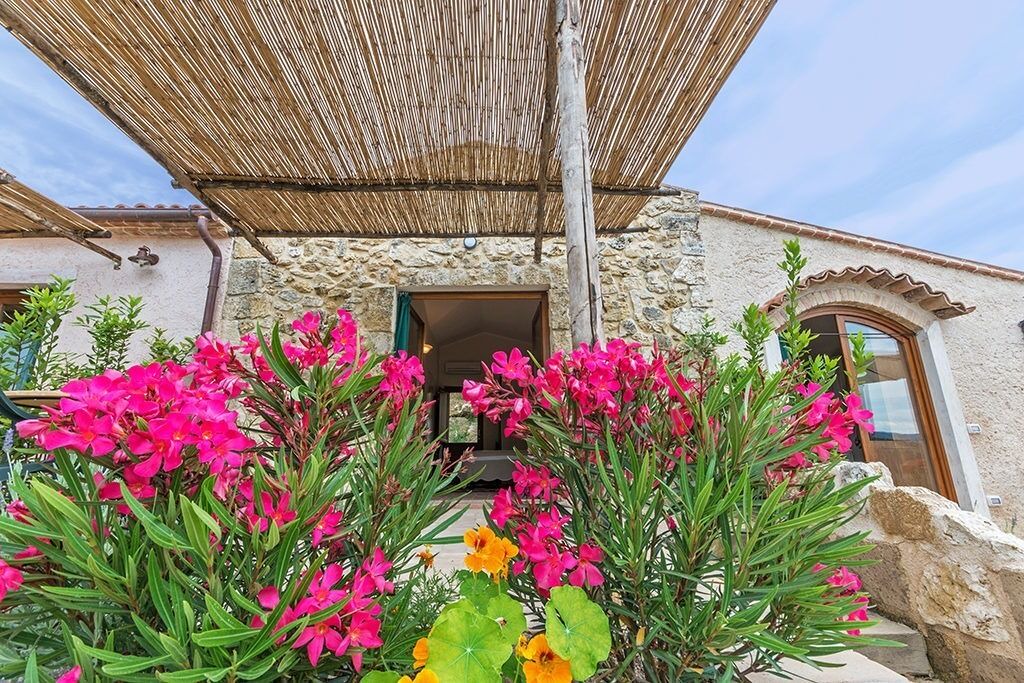 Photo of Outdoor in Saturnia