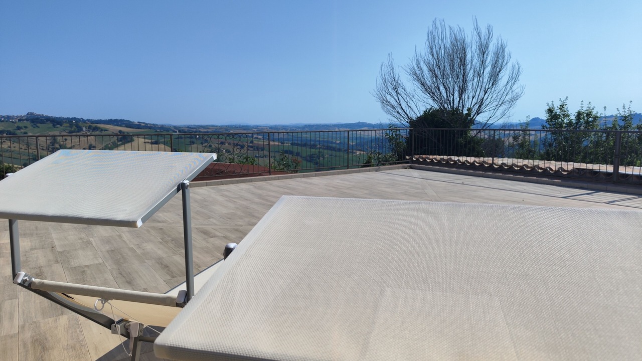 Photo of Patio Balcony in SantʼAngelo in Pontano