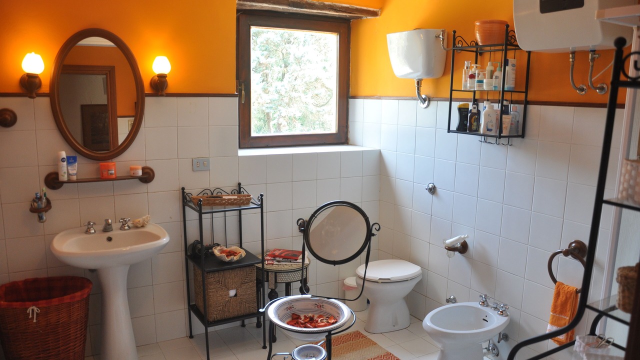 Photo of Bathroom in Corbara