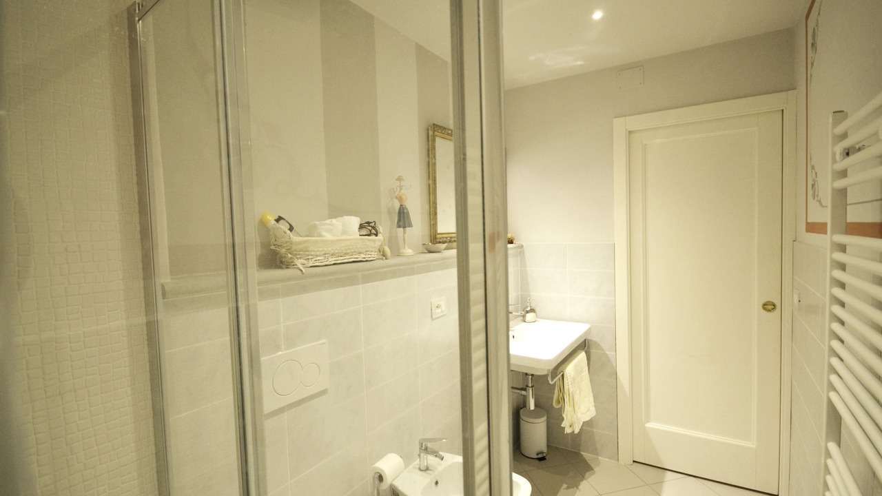 Photo of Bathroom in Cortona Old Town