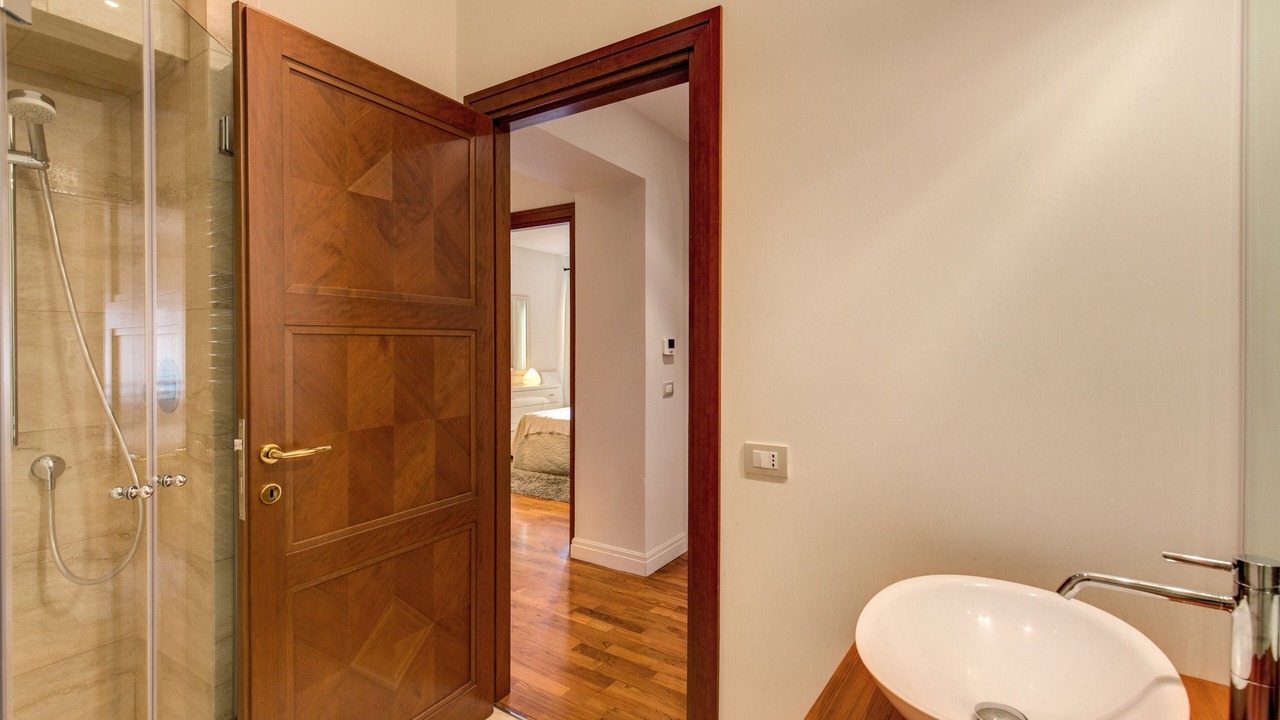 Photo of Bathroom in Rome City Centre