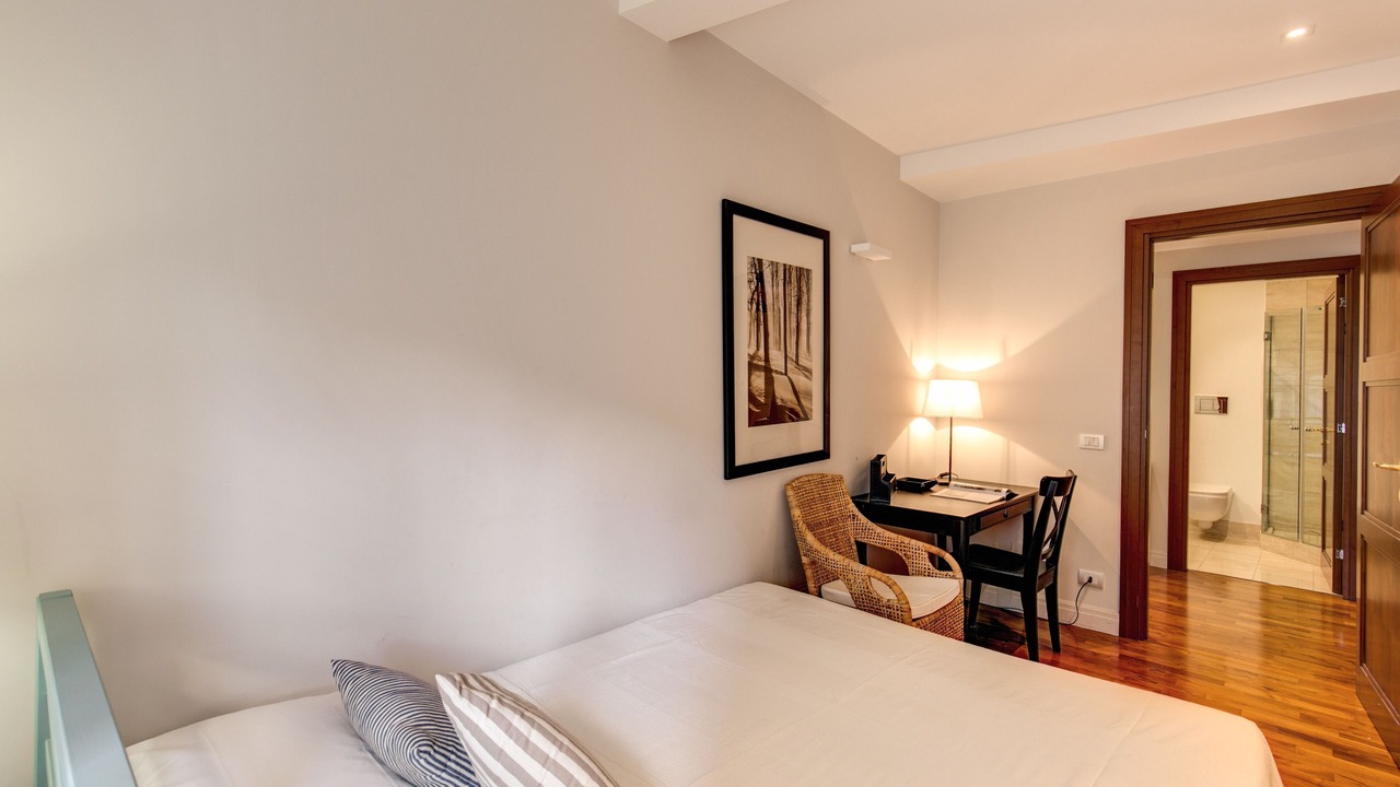 Photo of Bedroom in Rome City Centre