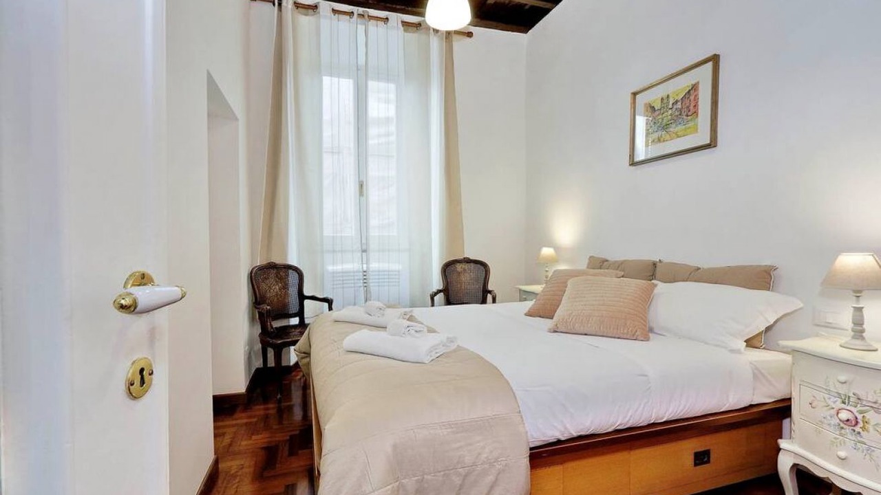 Photo of Bedroom in Rione VI Parione