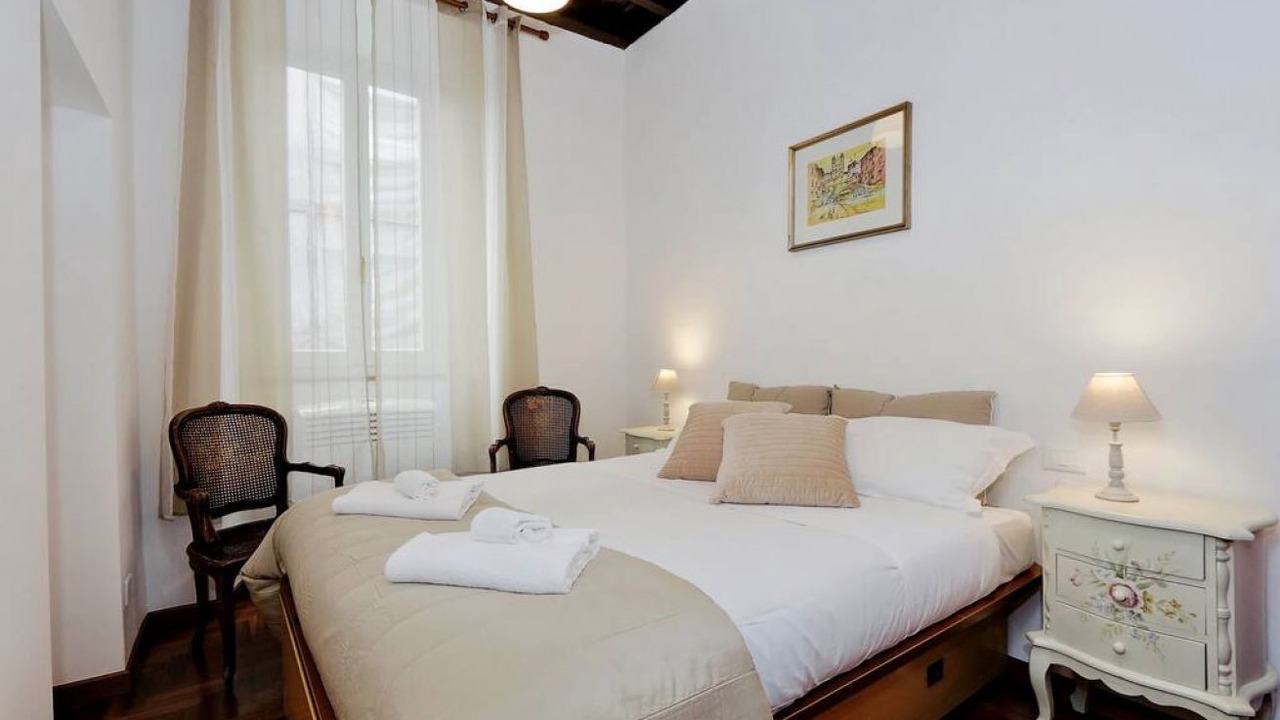 Photo of Bedroom in Rione VI Parione