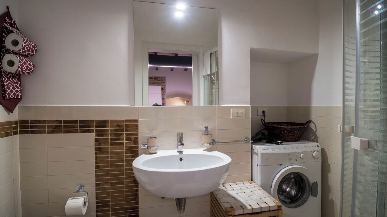 Photo of Bathroom in Trastevere