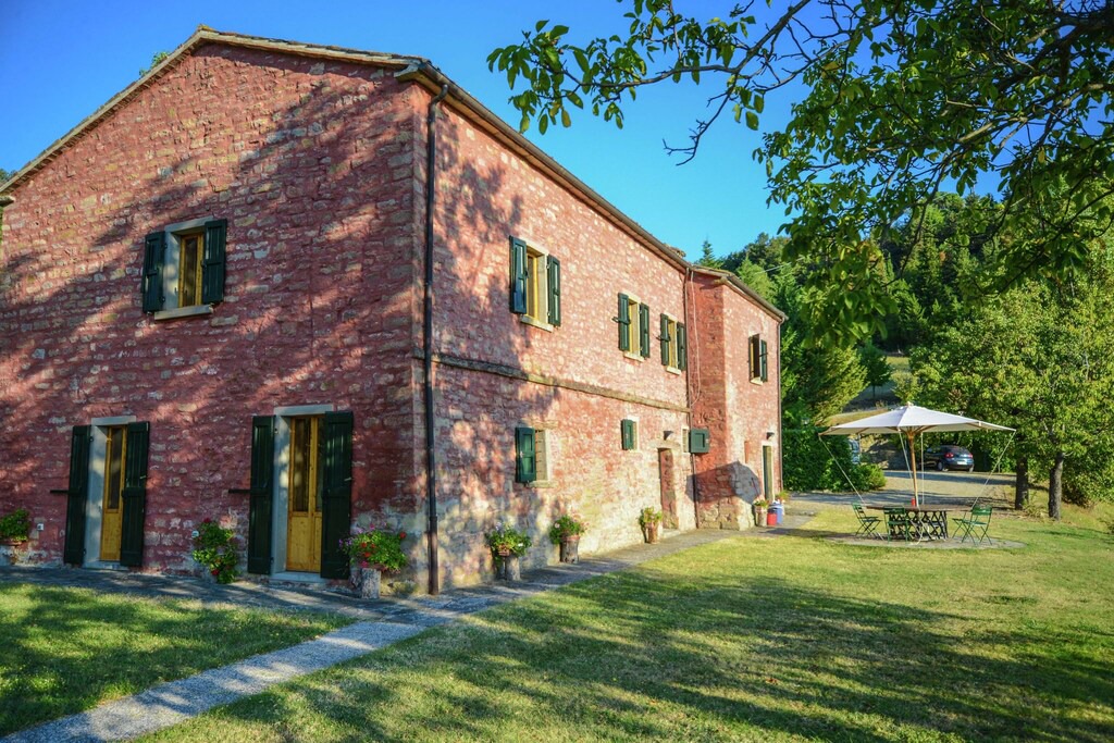 Photo of Buildings in Tredozio