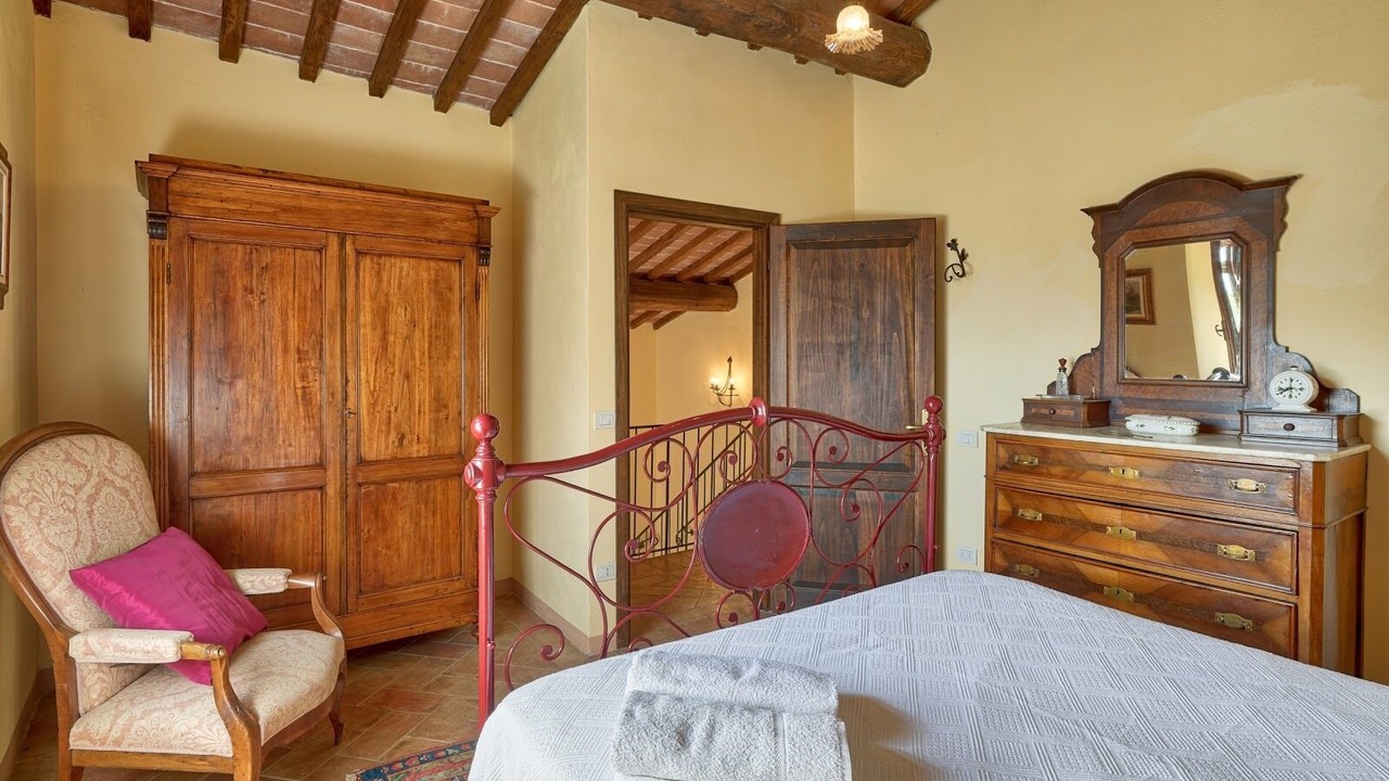 Photo of Bedroom in Simignano