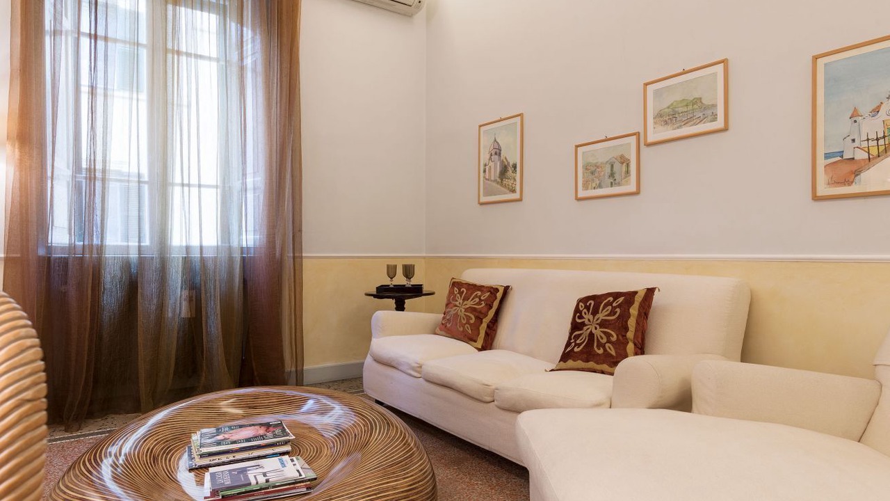 Photo of Livingroom in Prati