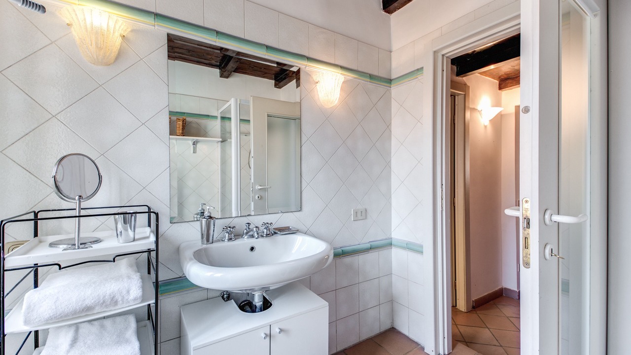 Photo of Bathroom in Monti