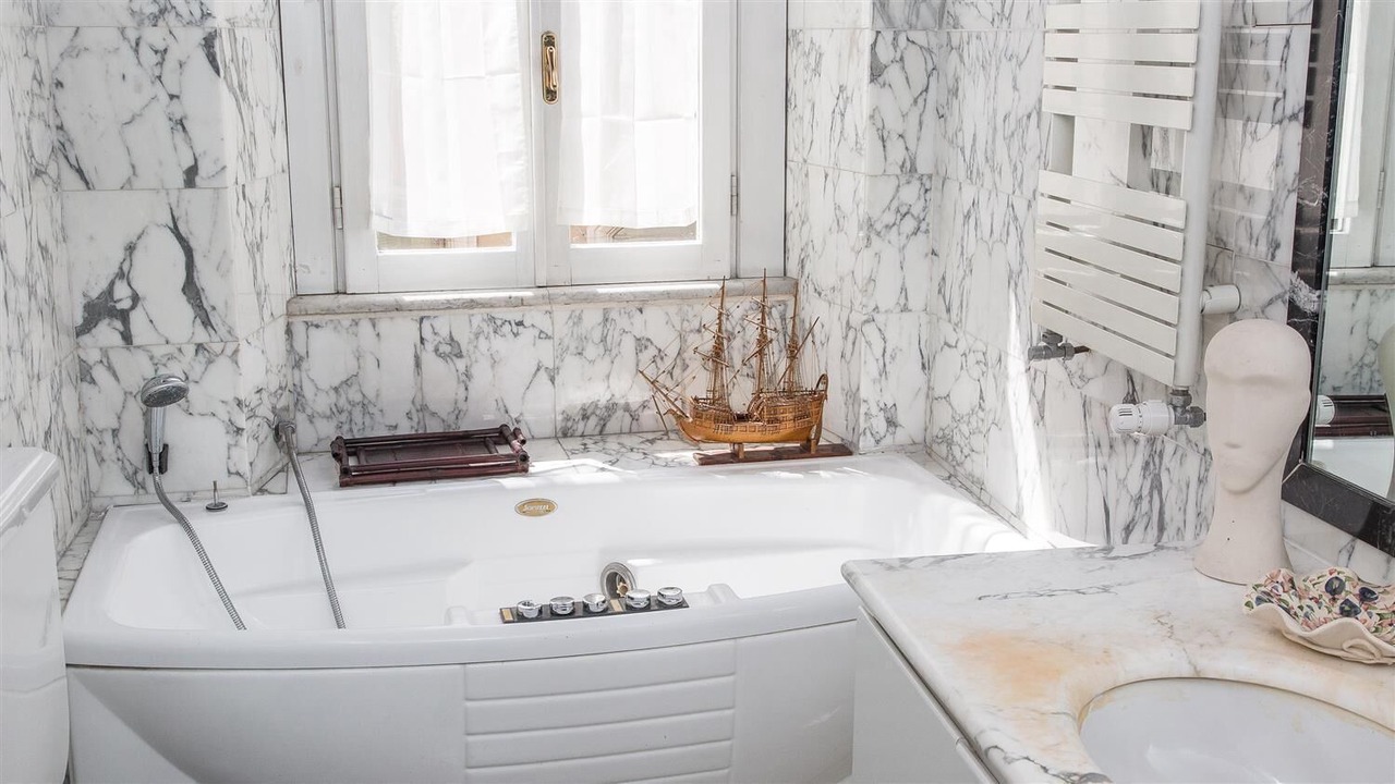 Photo of Bathroom in Rome City Centre