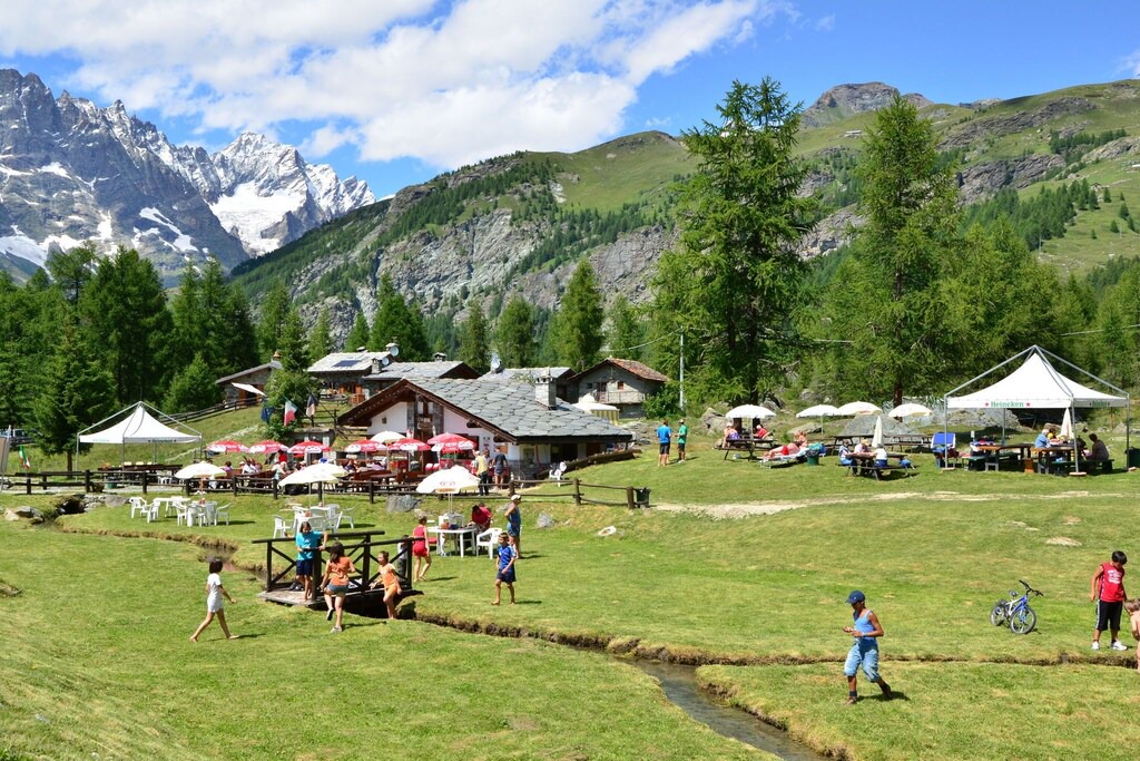 Photo of Buildings in Antey-Saint-Andre