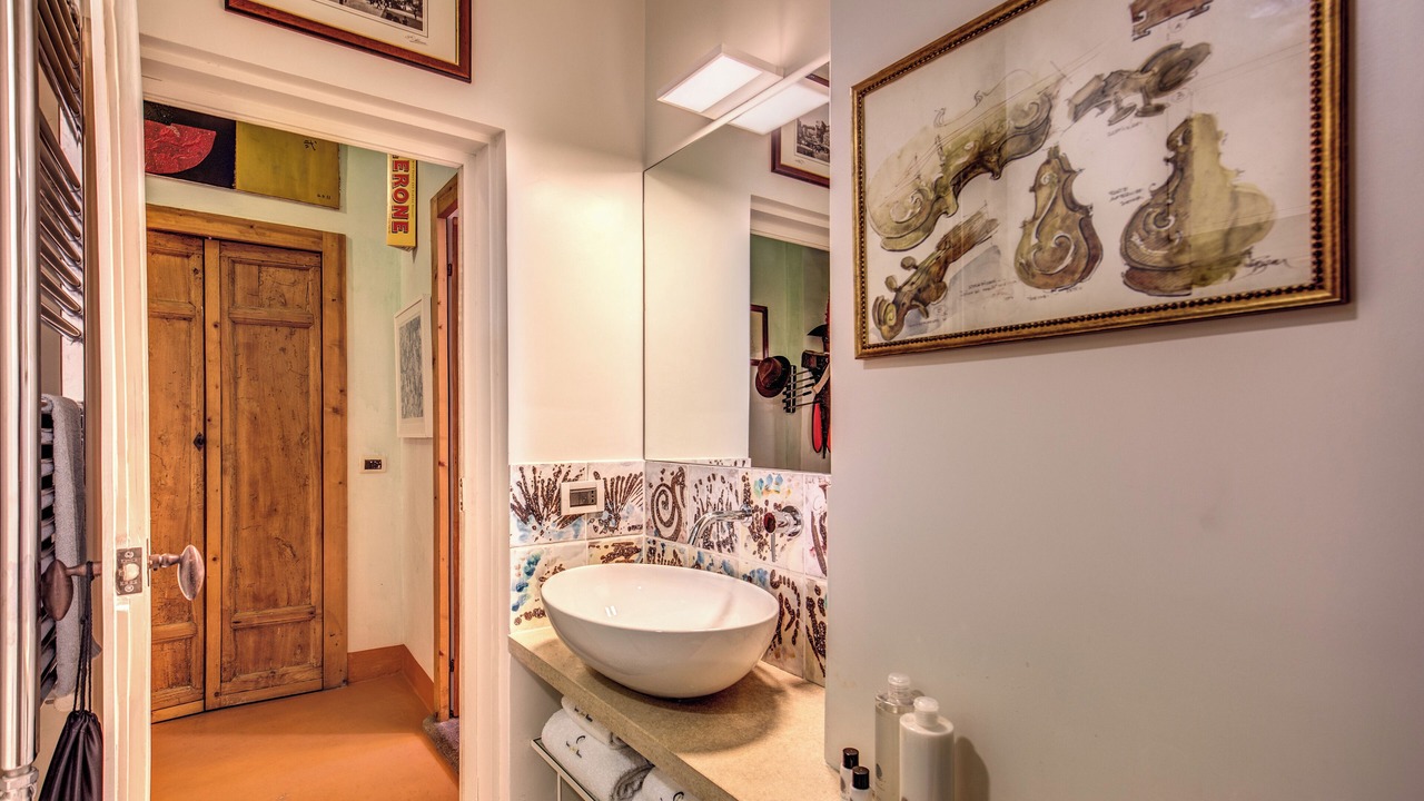 Photo of Bathroom in Rione V Ponte