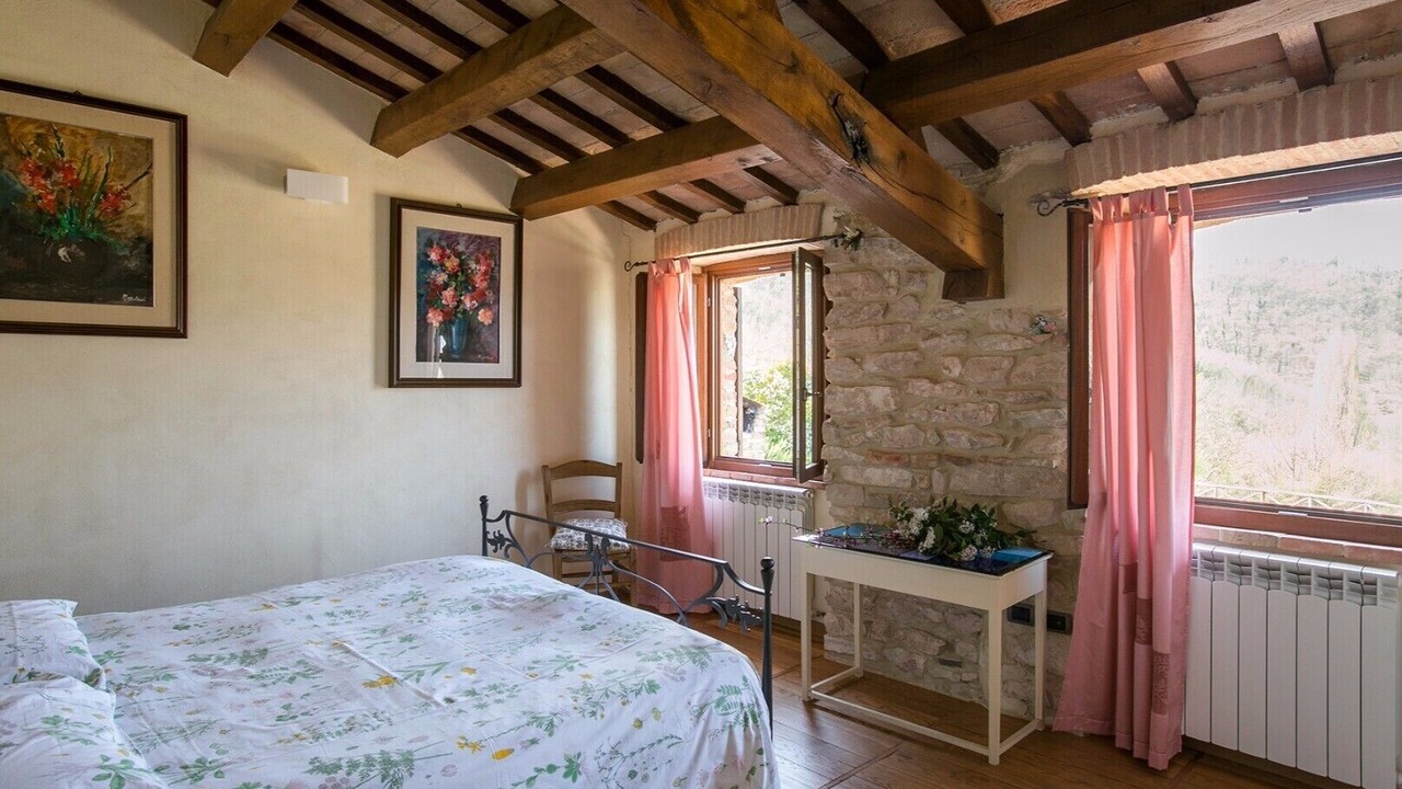 Photo of Bedroom in Genga