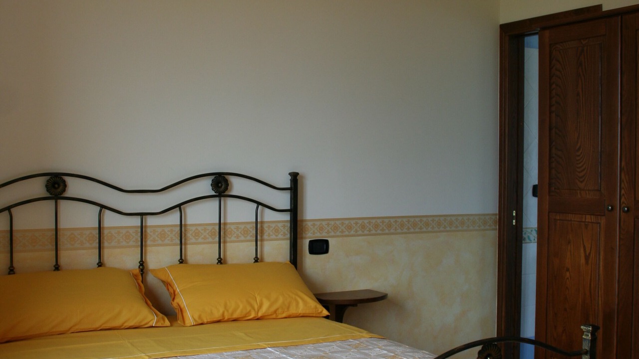 Photo of Bedroom in Laureana Cilento