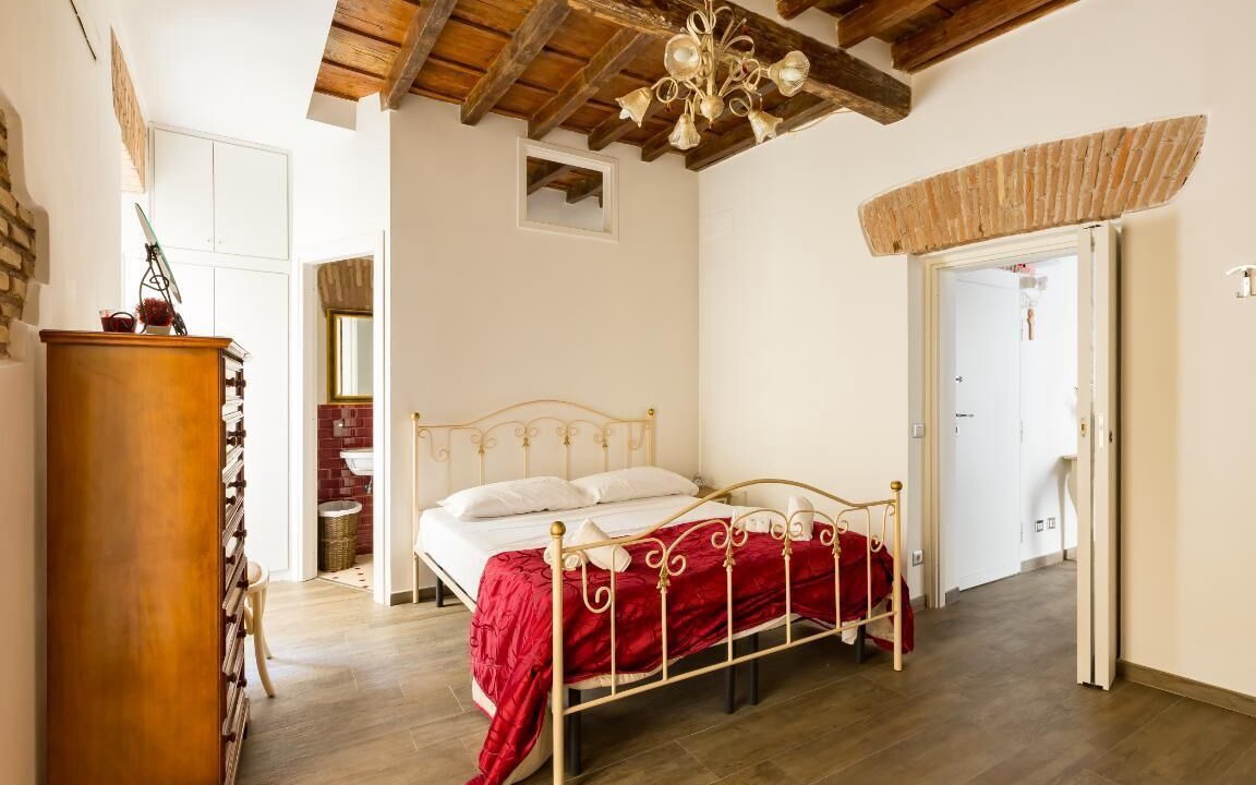 Photo of Bedroom in Rione VI Parione