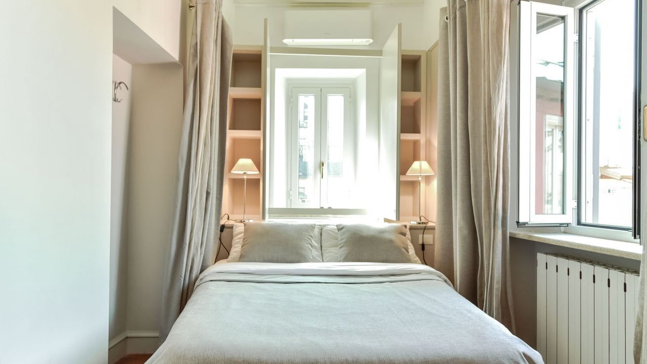 Photo of Bedroom in Rione VI Parione