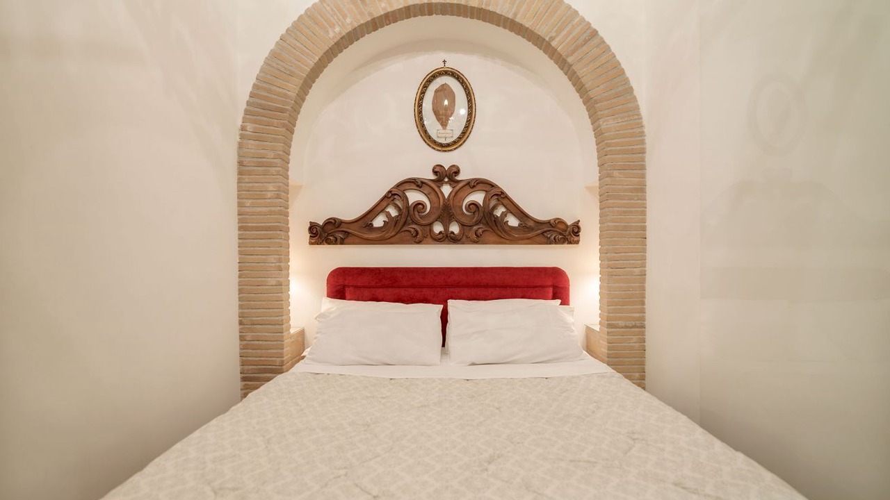 Photo of Bedroom in Rione VI Parione