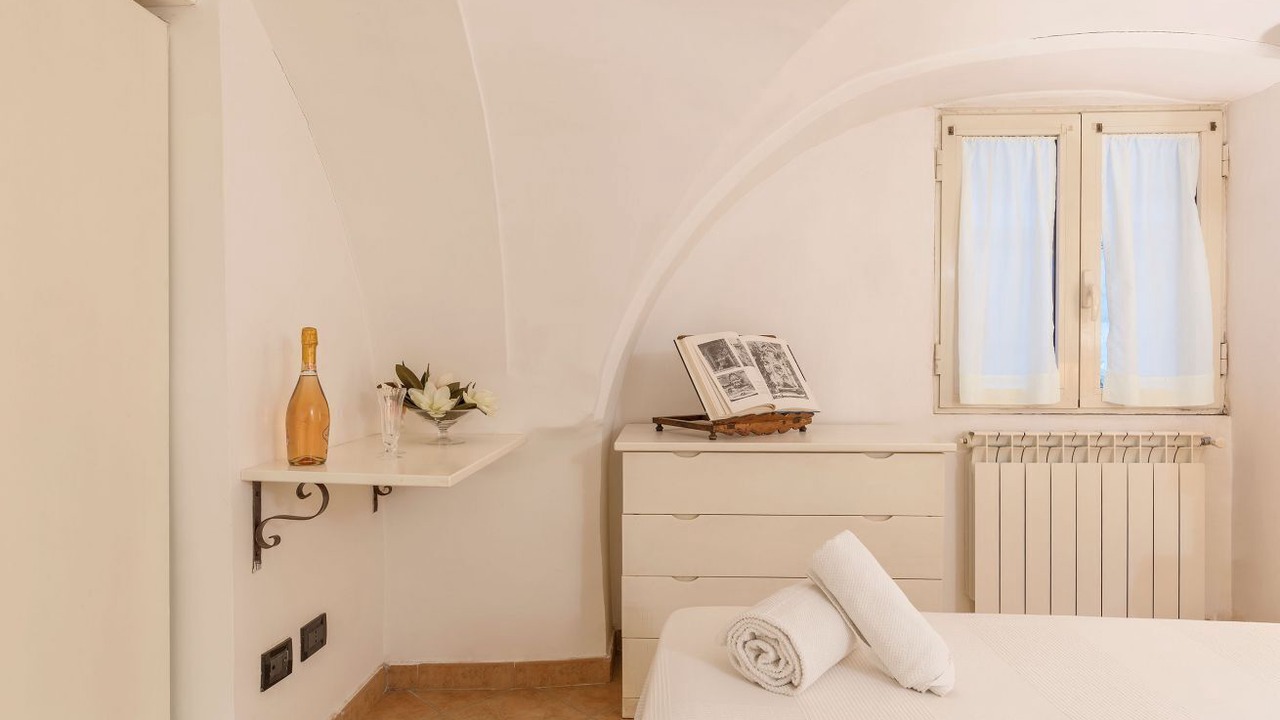 Photo of Bedroom in Rome City Centre