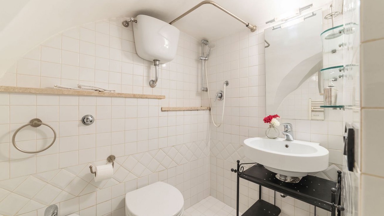 Photo of Bathroom in Rome City Centre