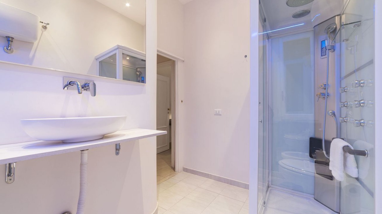Photo of Bathroom in Rione XIV Borgo