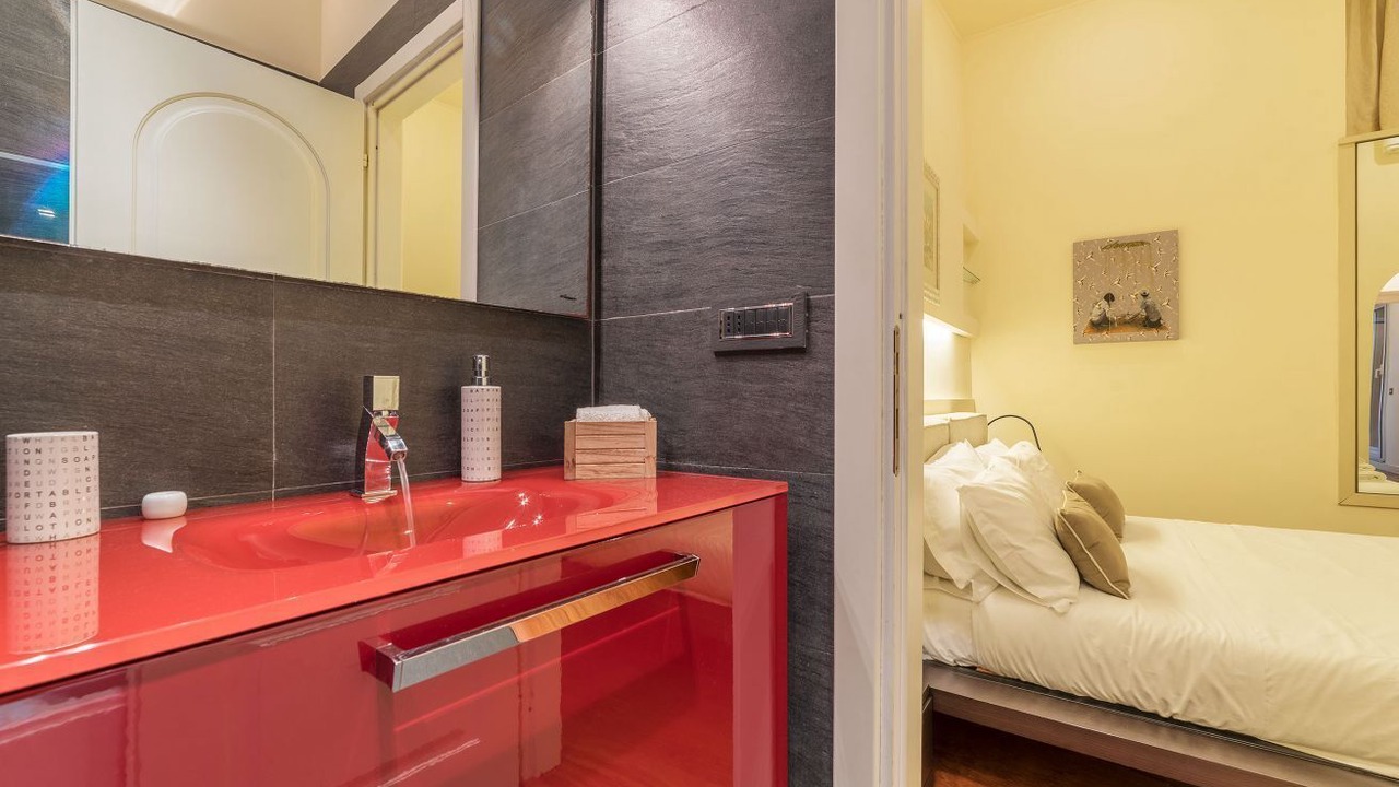 Photo of Bathroom in Rione V Ponte