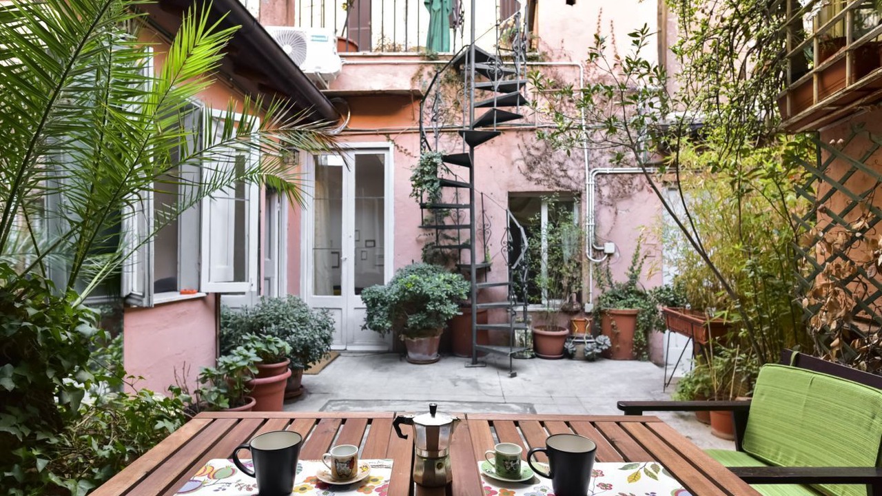 Photo of Outdoor in Monti