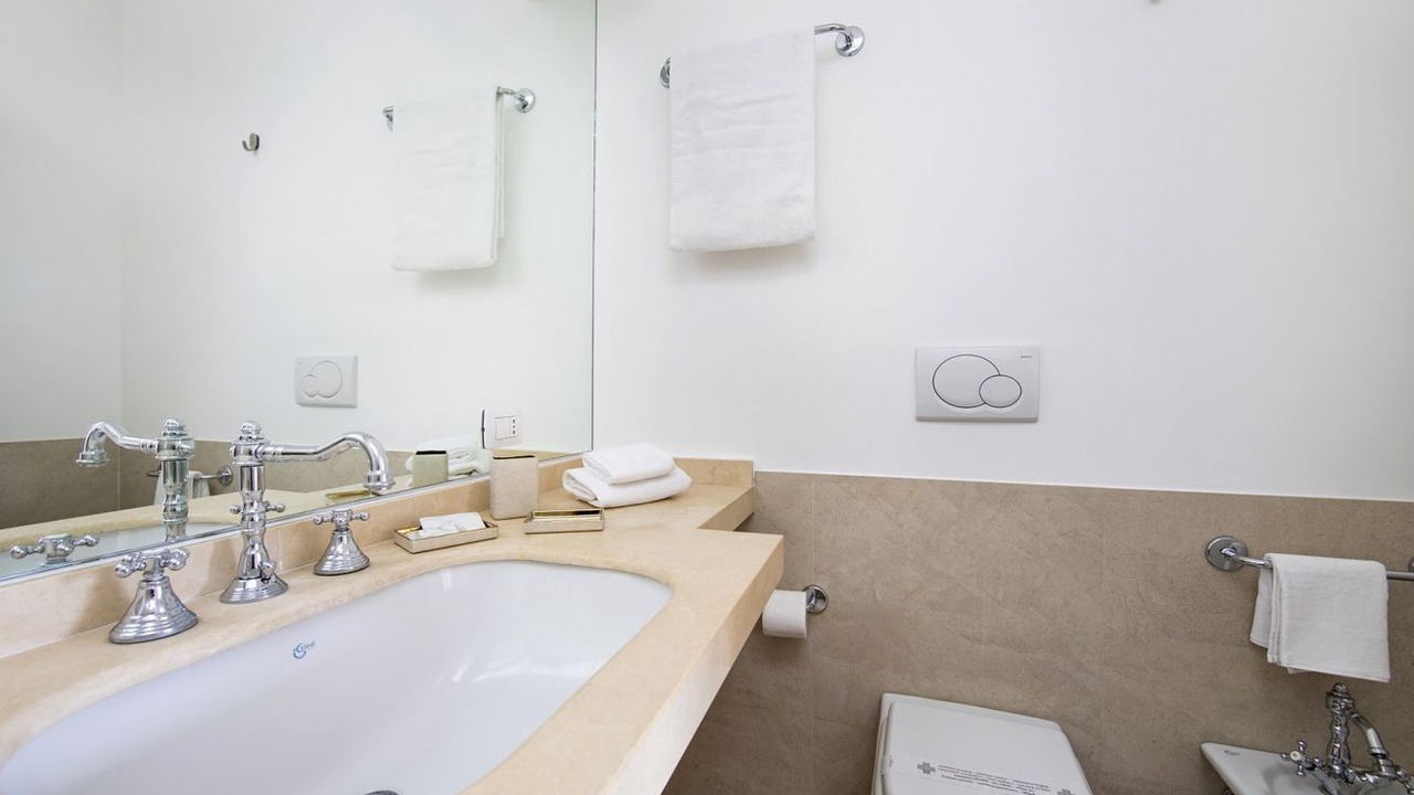 Photo of Bathroom in Rione IX Pigna