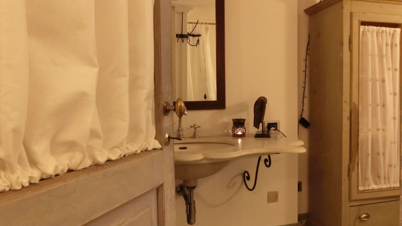 Photo of Bathroom in Old Town