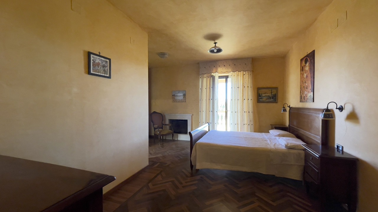 Photo of Bedroom in Castilenti