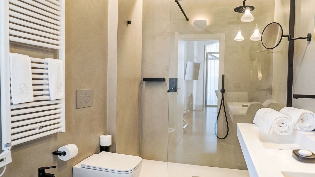 Photo of Bathroom in Controguerra