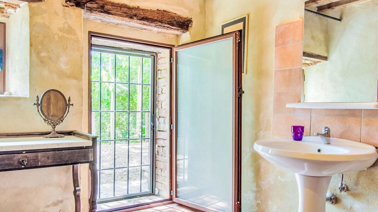Photo of Bathroom in Montelovesco