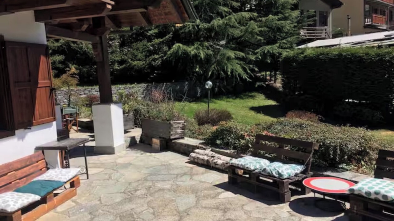 Photo of Patio Balcony in Courmayeur