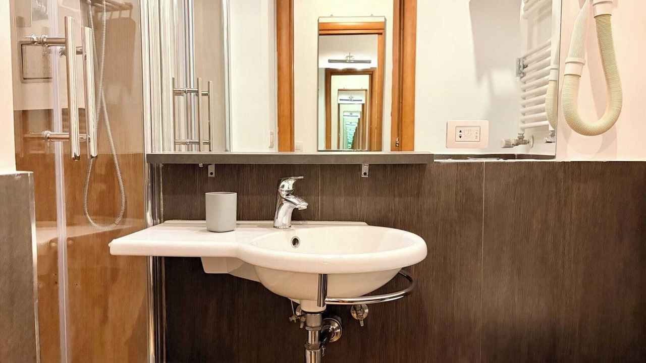 Photo of Bathroom in Universita