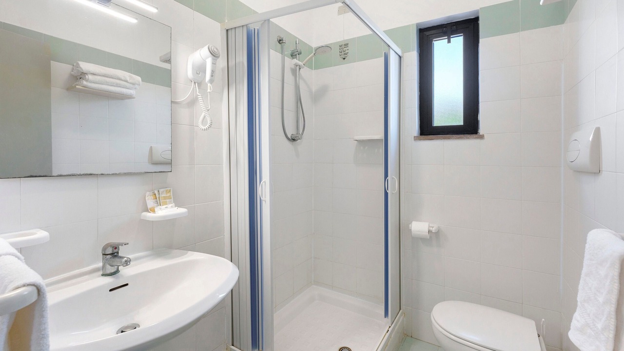 Photo of Bathroom in Laura