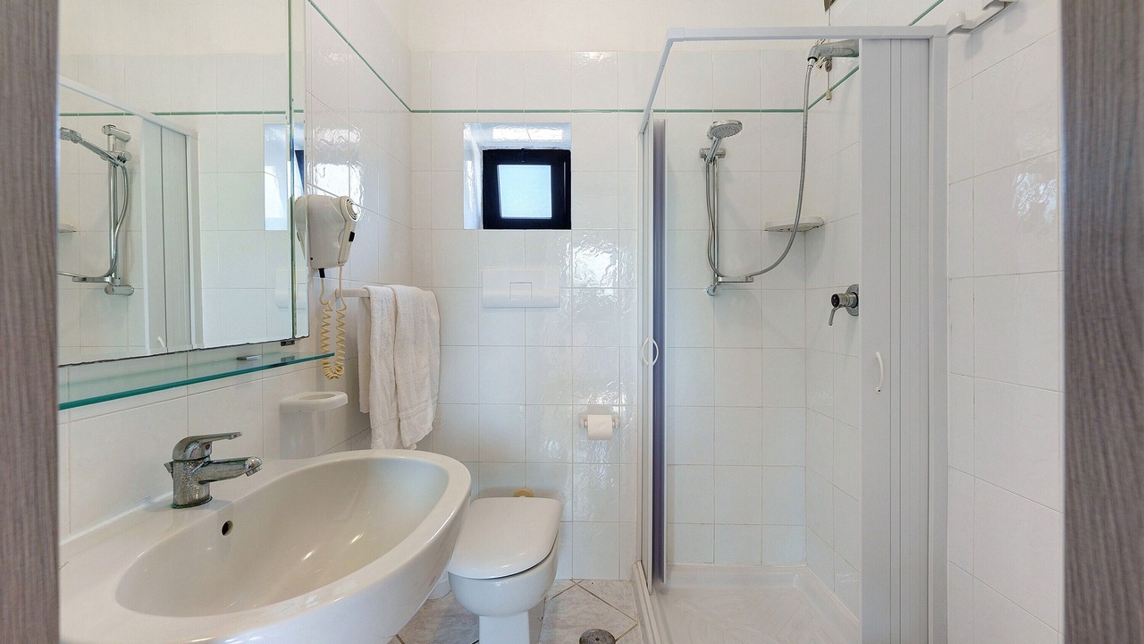 Photo of Bathroom in Laura
