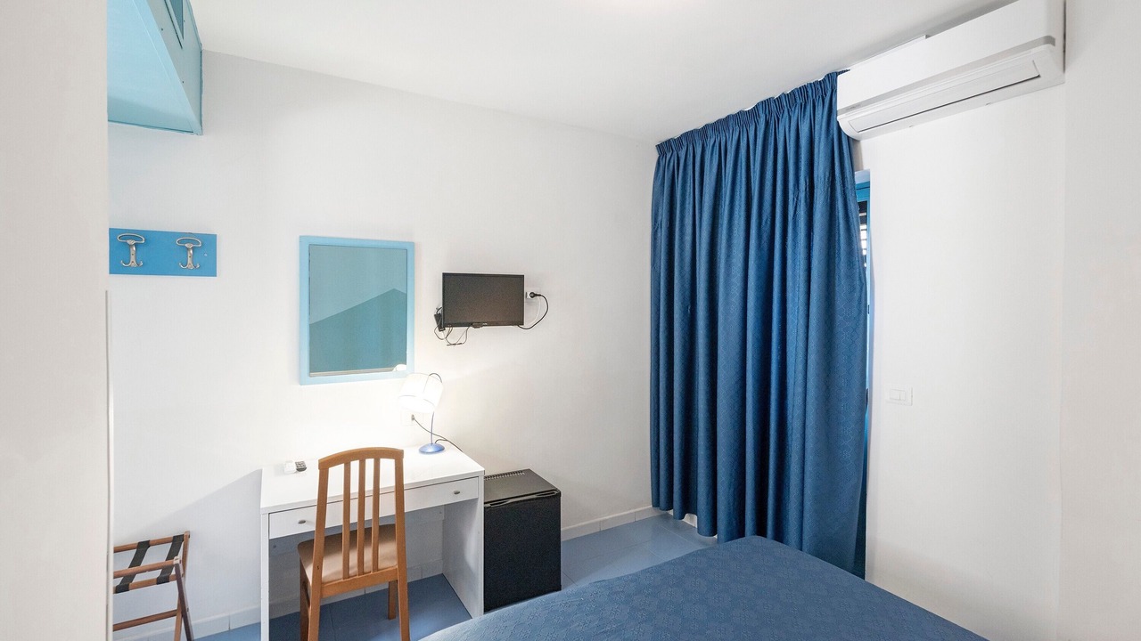 Photo of Bedroom in Laura