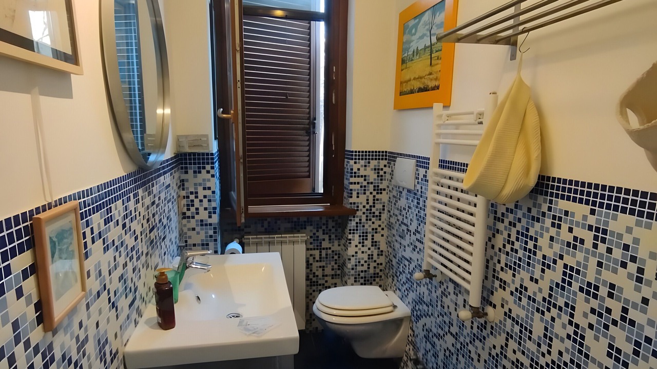 Photo of Bathroom in Sutri