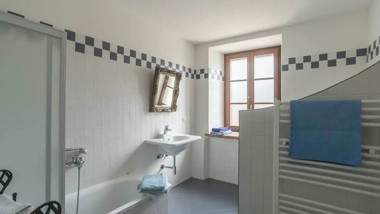 Photo of Bathroom in Agello
