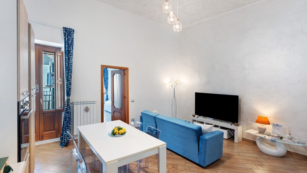 Photo of Livingroom in Historical Downtown Salerno