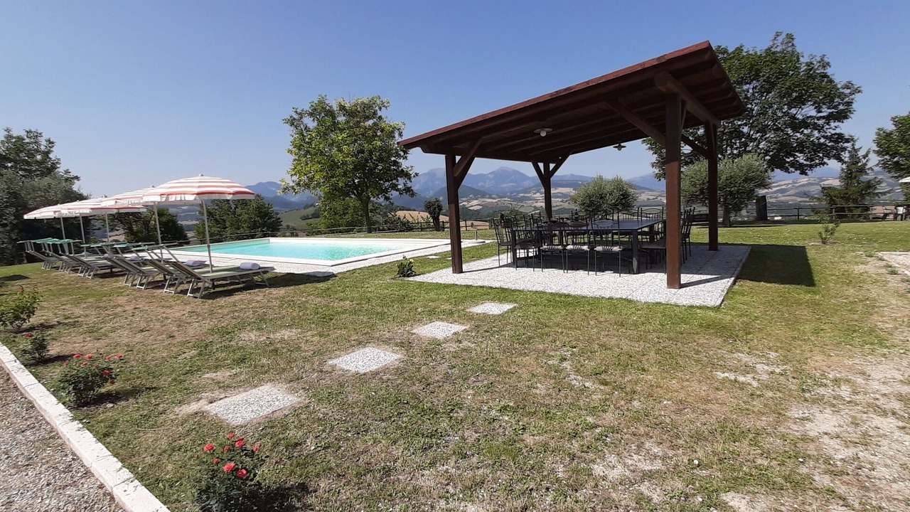 Photo of Outdoor in Pergola